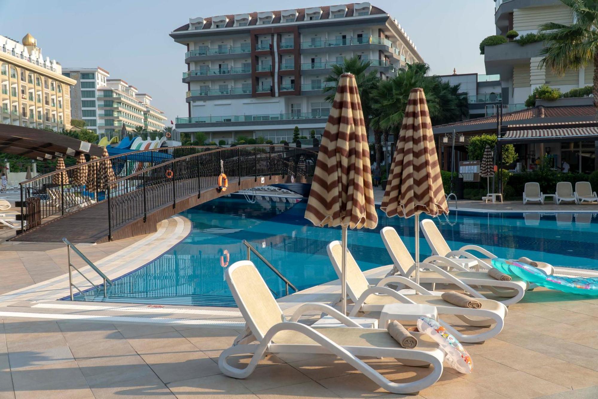 Adalya Ocean Deluxe Hotel Side Exterior foto